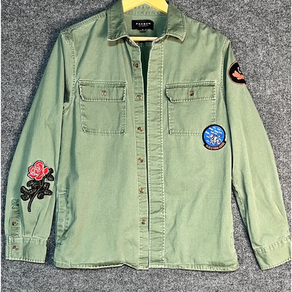 PacSun Shacket Jacket‎ with Embroidered Patches Military Green Womens Size Small - Picture 1 of 13